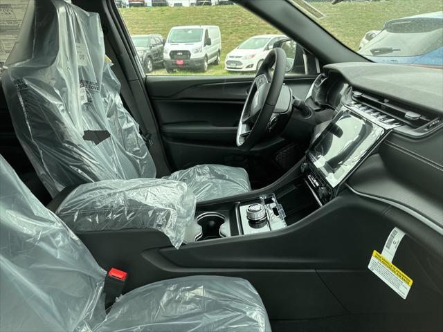new 2025 Jeep Grand Cherokee car, priced at $43,170