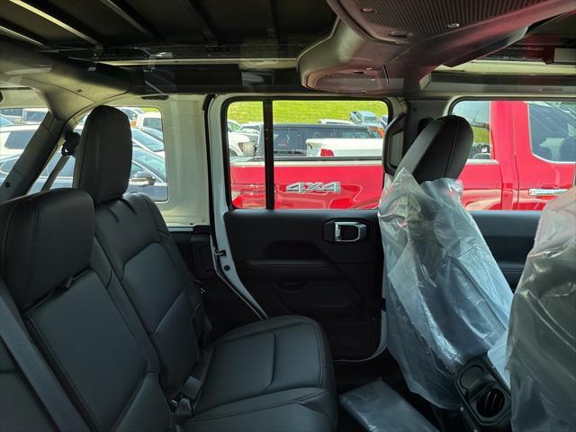 new 2025 Jeep Wrangler car, priced at $58,525