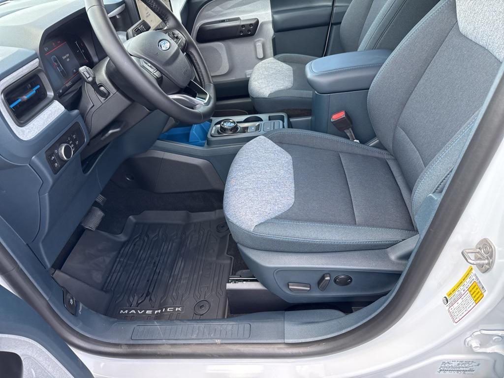 new 2025 Ford Maverick car, priced at $33,990
