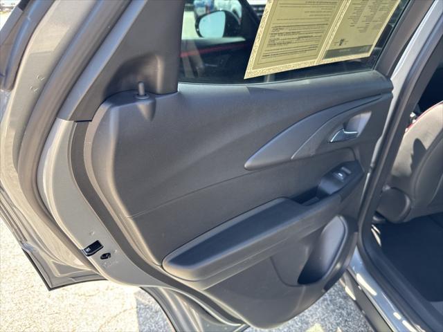 used 2024 Chevrolet TrailBlazer car, priced at $25,829