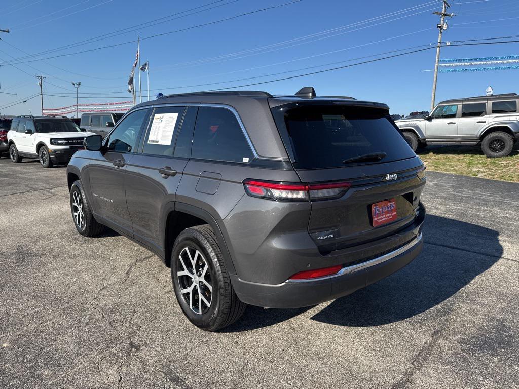 used 2024 Jeep Grand Cherokee car, priced at $37,086