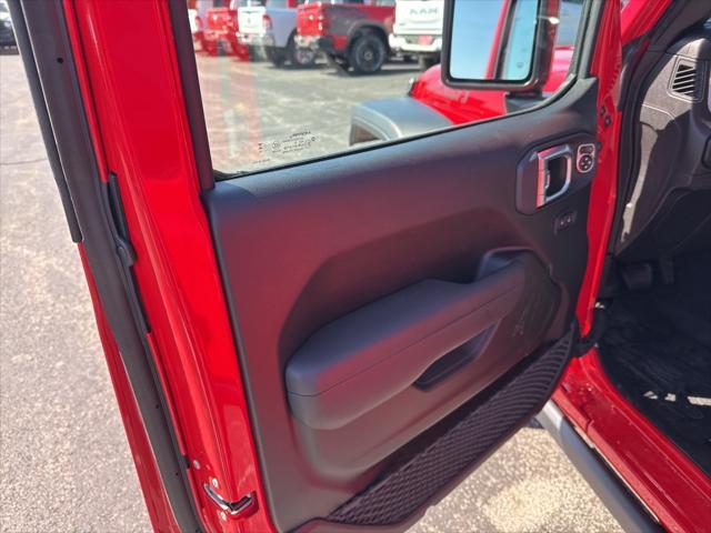 new 2025 Jeep Wrangler car, priced at $50,980