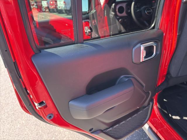 new 2025 Jeep Wrangler car, priced at $50,980