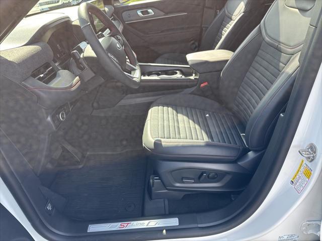 new 2025 Ford Explorer car, priced at $52,035