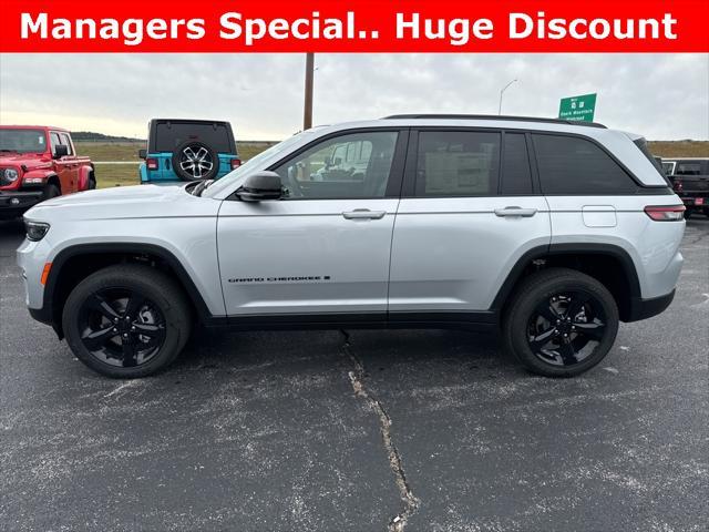 new 2025 Jeep Grand Cherokee car, priced at $48,175