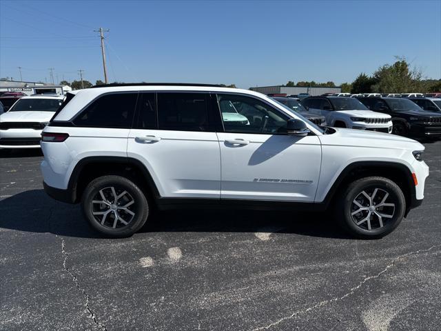 new 2025 Jeep Grand Cherokee car, priced at $47,195