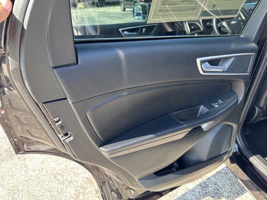 used 2024 Ford Edge car, priced at $28,250