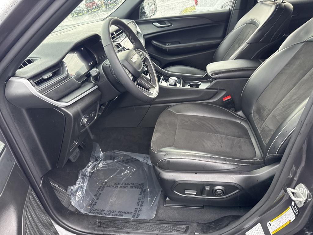 used 2024 Jeep Grand Cherokee L car, priced at $31,506