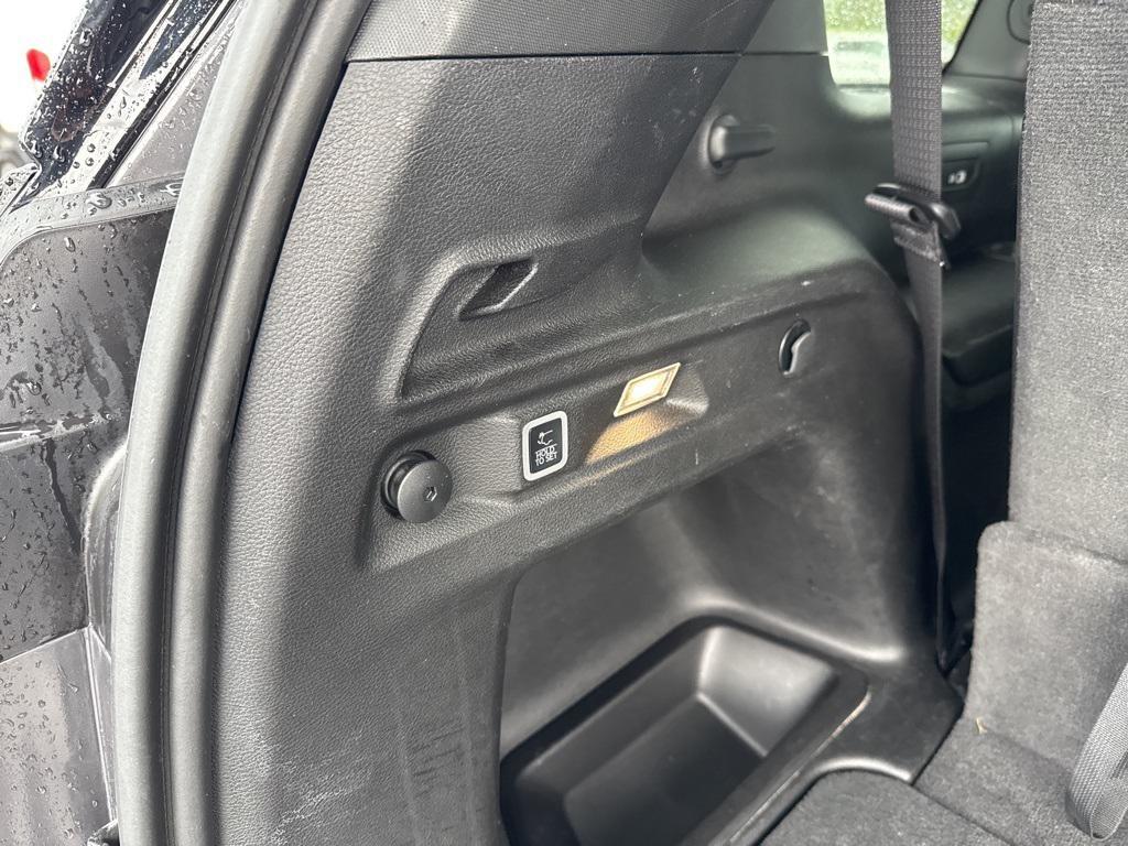 used 2024 Jeep Grand Cherokee L car, priced at $31,506