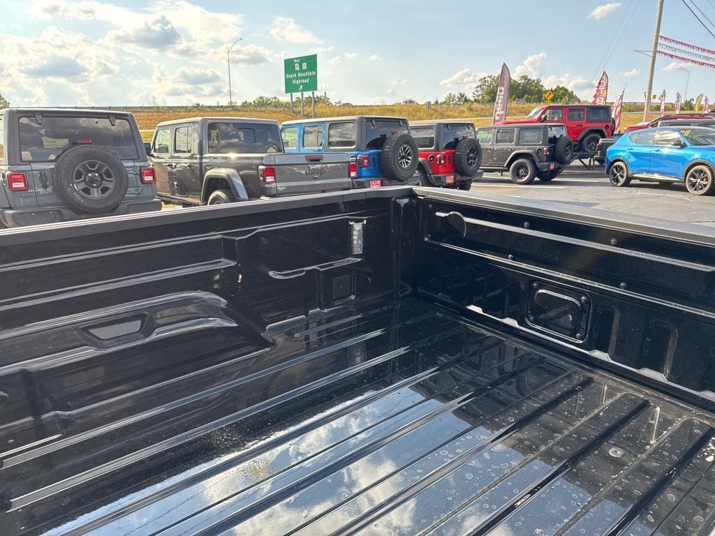 new 2025 Jeep Gladiator car, priced at $48,190