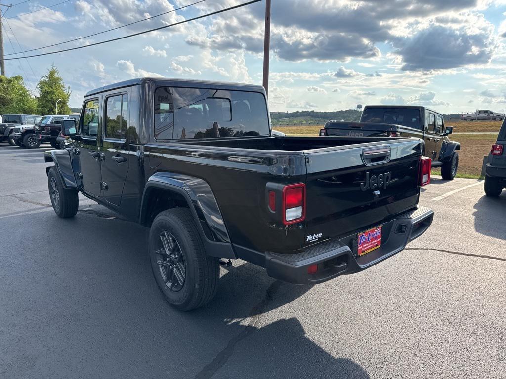 new 2025 Jeep Gladiator car, priced at $48,190