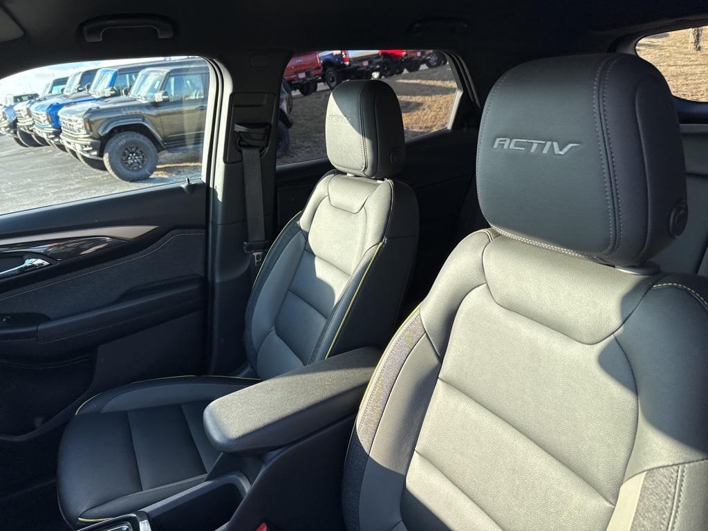 used 2024 Chevrolet TrailBlazer car, priced at $25,843