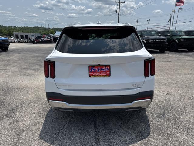 used 2024 Kia Sorento car, priced at $31,230
