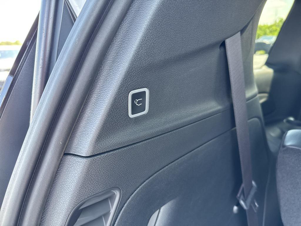 new 2025 Chrysler Pacifica car, priced at $44,325