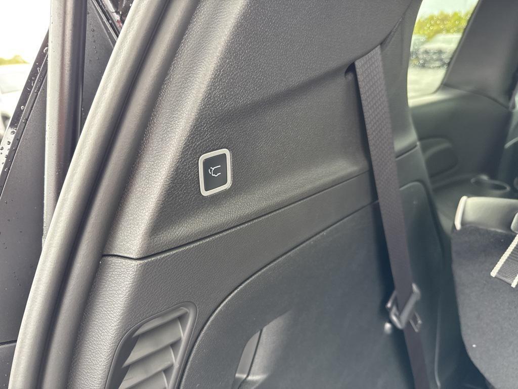 new 2026 Chrysler Pacifica car, priced at $55,620