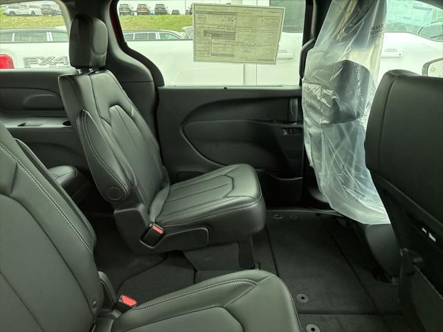 new 2025 Chrysler Pacifica car, priced at $48,215