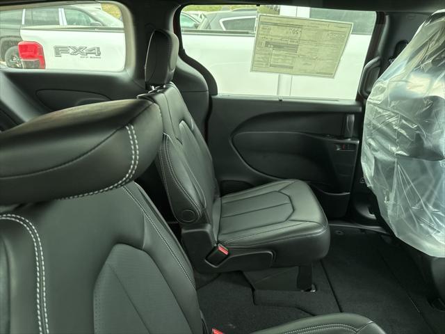 new 2025 Chrysler Pacifica car, priced at $48,215