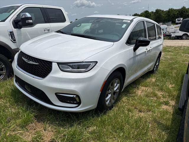 new 2025 Chrysler Pacifica car, priced at $48,520