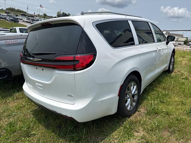 new 2025 Chrysler Pacifica car, priced at $48,520