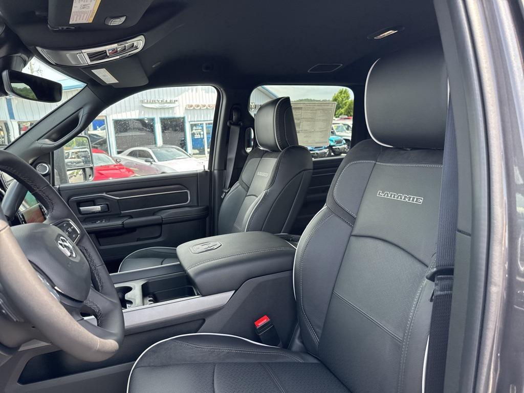 new 2025 Ram 3500 car, priced at $79,575
