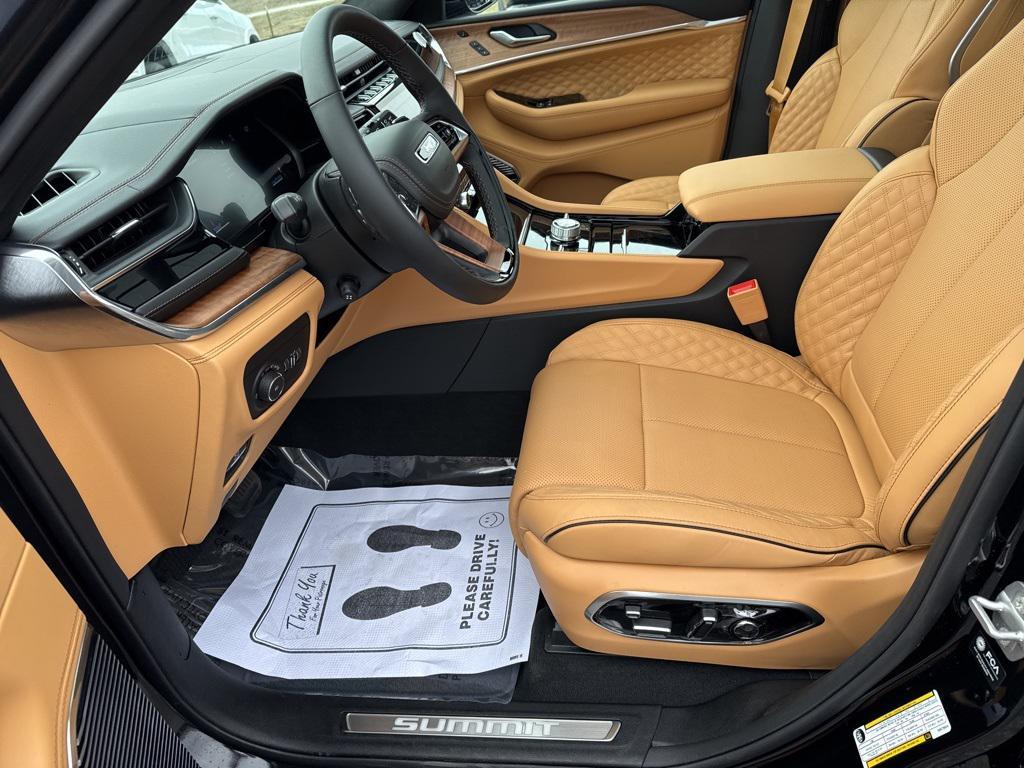 new 2025 Jeep Grand Cherokee car, priced at $63,355