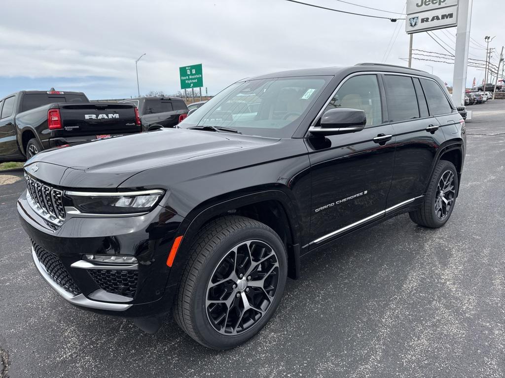 new 2025 Jeep Grand Cherokee car, priced at $63,355