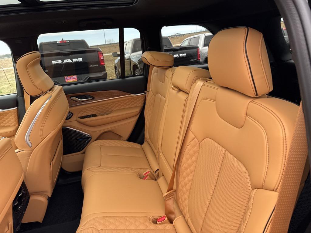 new 2025 Jeep Grand Cherokee car, priced at $63,355