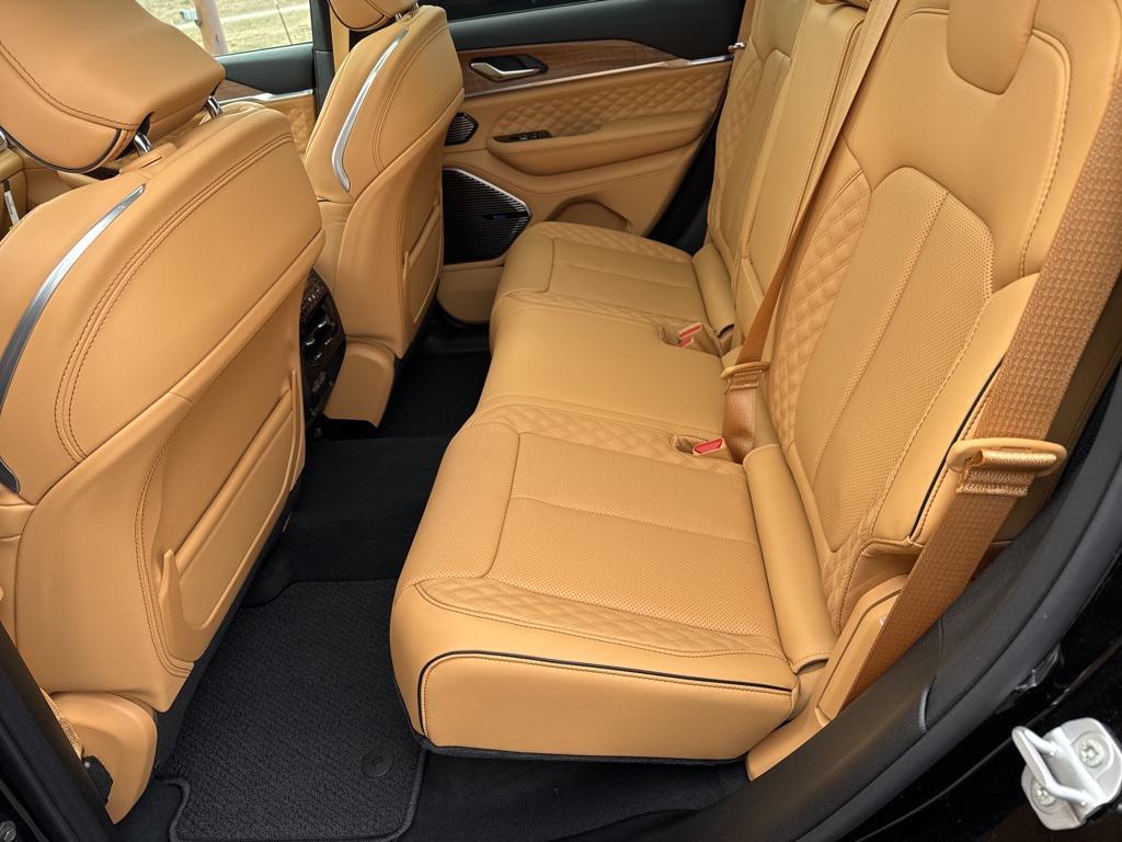 new 2025 Jeep Grand Cherokee car, priced at $63,355