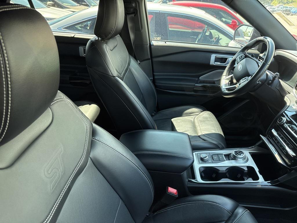 used 2022 Ford Explorer car, priced at $33,016