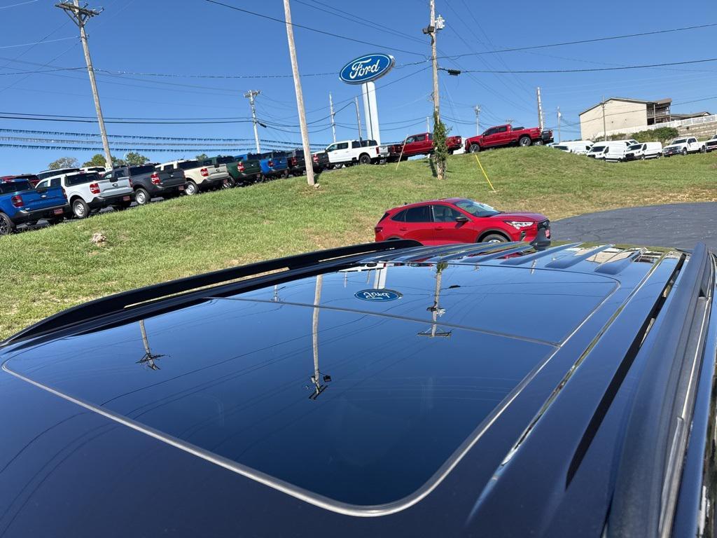 used 2022 Ford Explorer car, priced at $32,093
