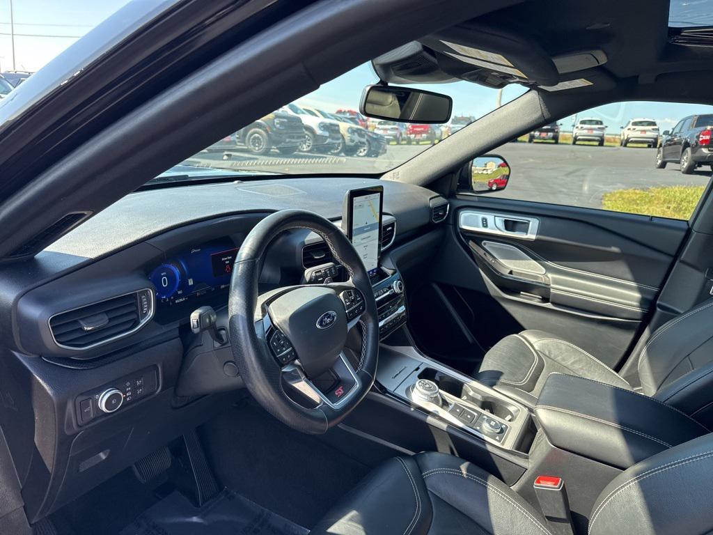 used 2022 Ford Explorer car, priced at $32,093
