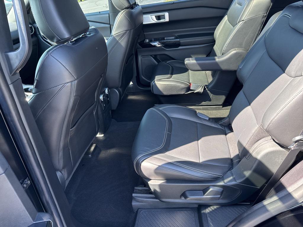 used 2022 Ford Explorer car, priced at $32,093