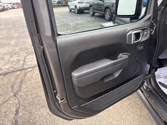 used 2023 Jeep Gladiator car, priced at $34,697