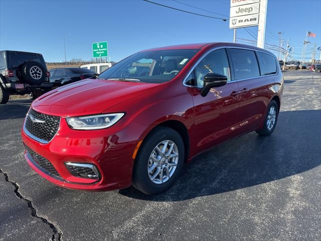 new 2025 Chrysler Pacifica car, priced at $43,868