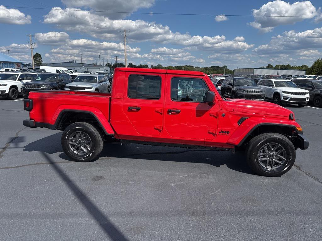 new 2025 Jeep Gladiator car, priced at $47,920