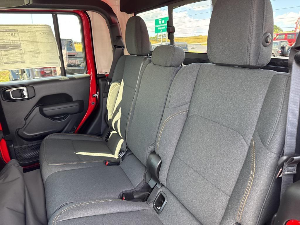 new 2025 Jeep Gladiator car, priced at $47,920