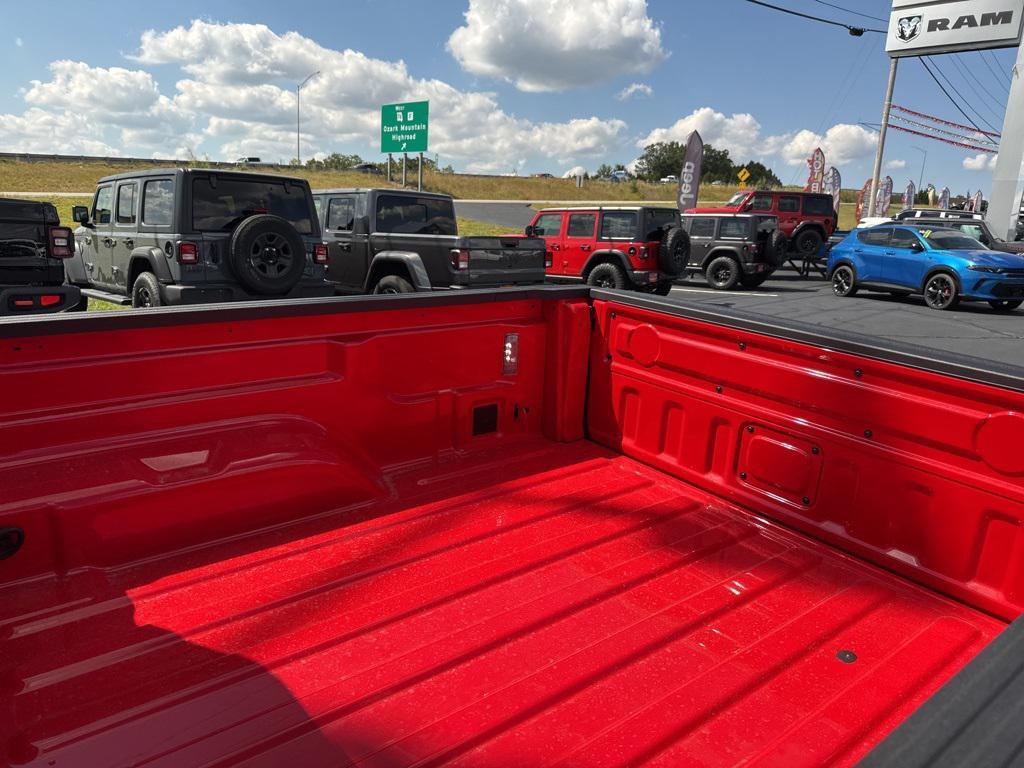 new 2025 Jeep Gladiator car, priced at $47,920