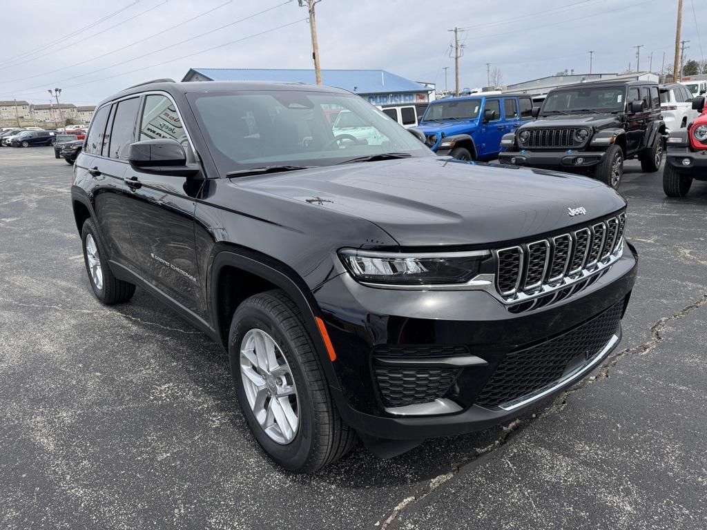 new 2025 Jeep Grand Cherokee car, priced at $42,670