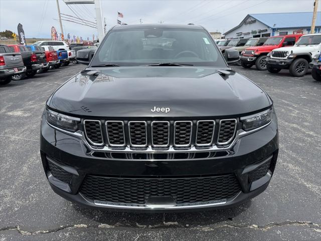 new 2025 Jeep Grand Cherokee car, priced at $42,970