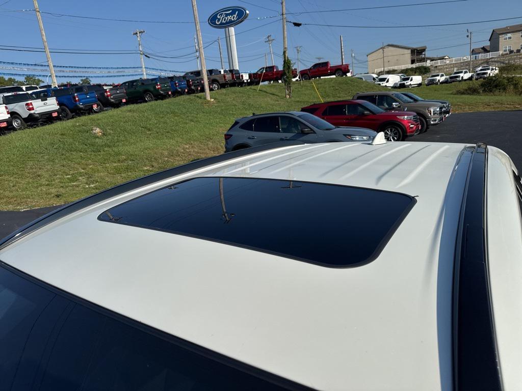 used 2022 Toyota RAV4 Hybrid car, priced at $32,113