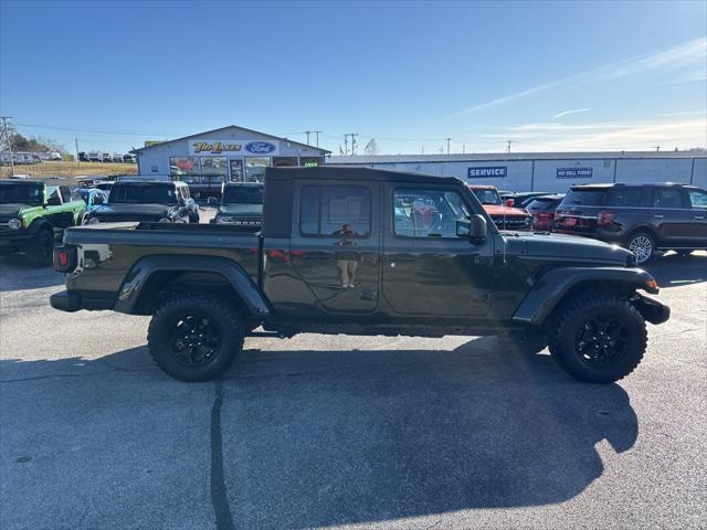 used 2023 Jeep Gladiator car, priced at $34,417