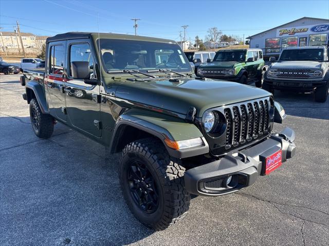 used 2023 Jeep Gladiator car, priced at $34,417