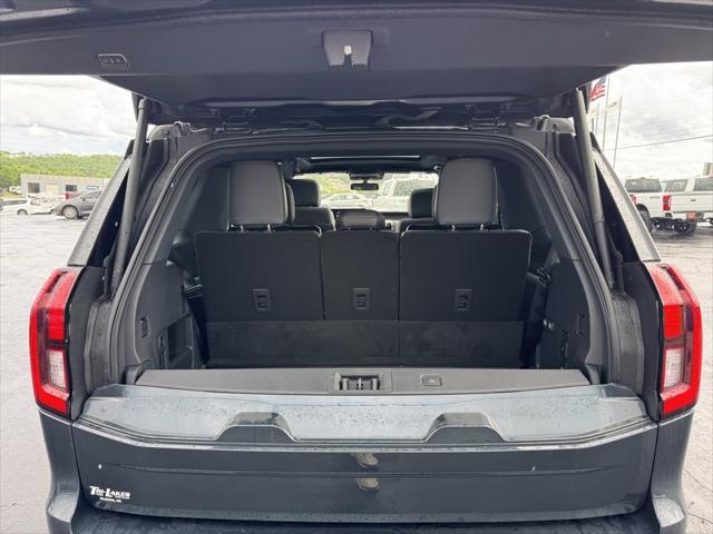 new 2025 Ford Expedition car, priced at $82,528