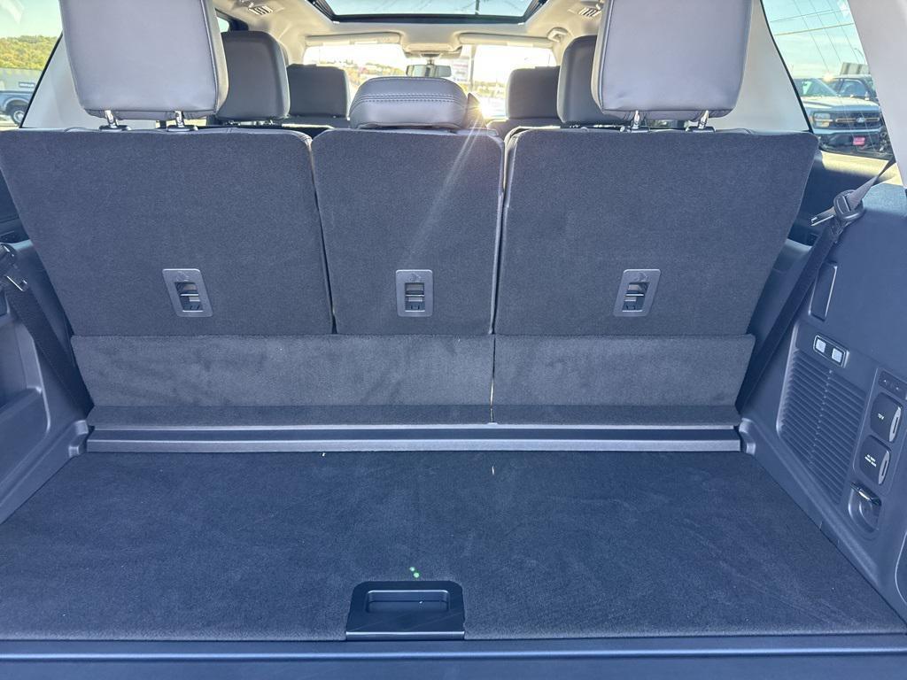 new 2025 Ford Expedition car, priced at $68,958