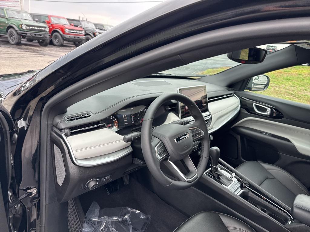 used 2024 Jeep Compass car, priced at $26,914