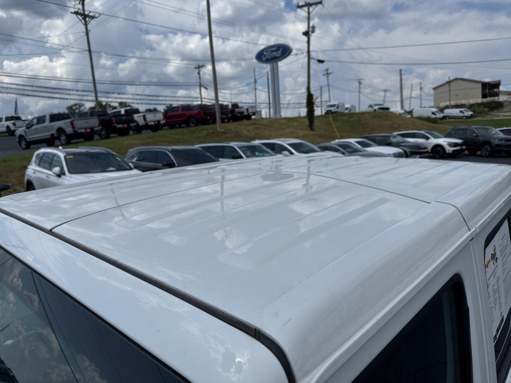 used 2023 Jeep Gladiator car, priced at $35,002