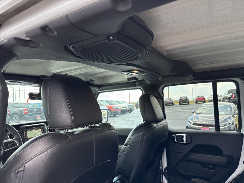 used 2023 Jeep Gladiator car, priced at $35,002
