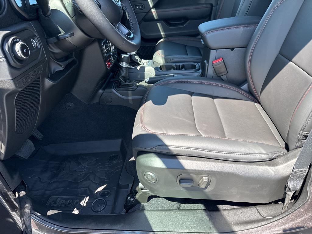 new 2025 Jeep Wrangler car, priced at $64,485