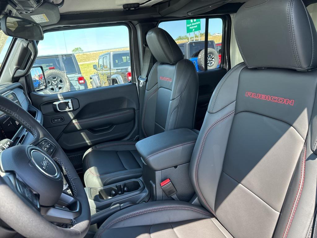 new 2025 Jeep Wrangler car, priced at $64,485