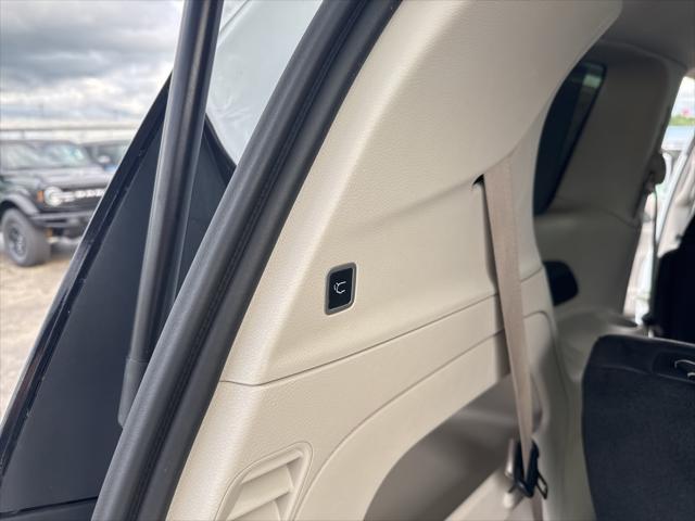 used 2022 Chrysler Pacifica car, priced at $22,174